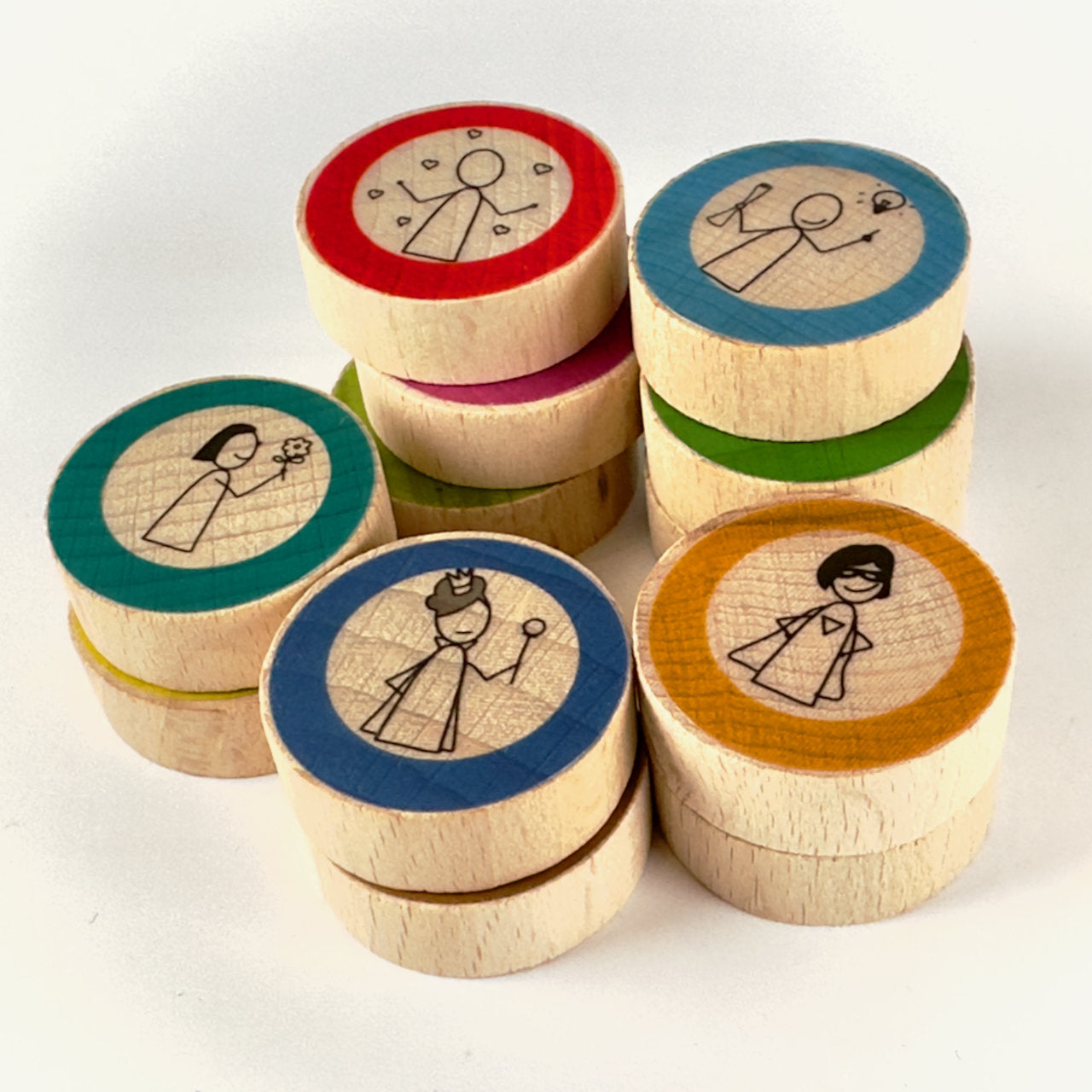 Holzfiguren mit den Archetypen für Coaching und Therapie