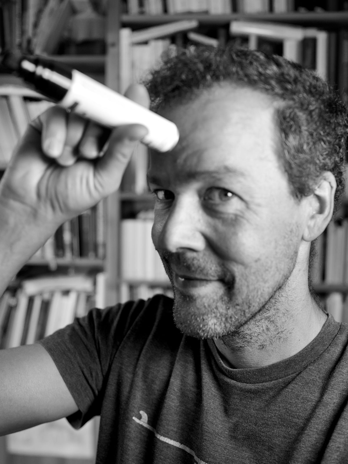 Dr. Helmut Jansen ist Theologe, Supervisor und Coach. Unter der Marke Lauf-Rat stellt er hochwertige Coaching-Materialien her